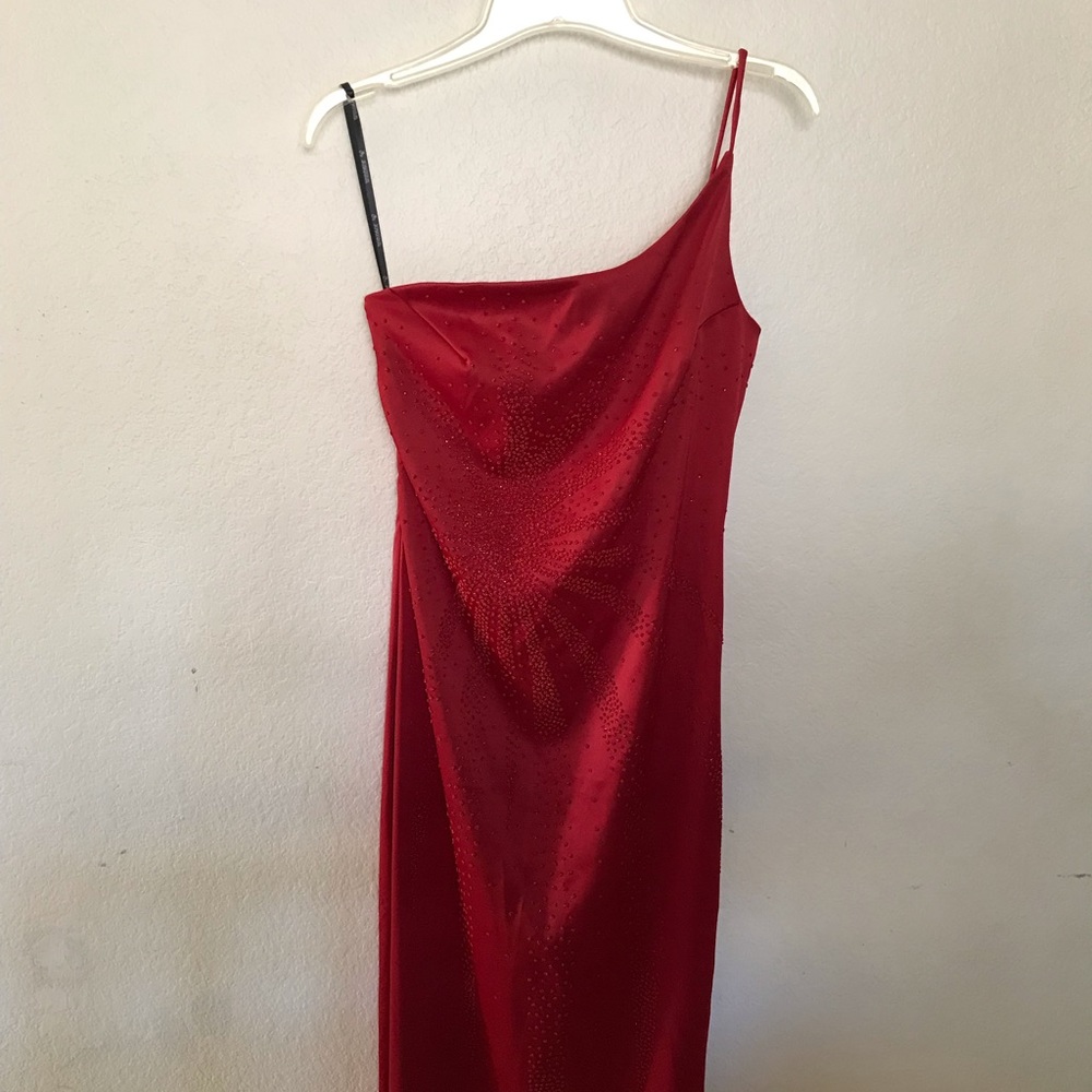 Sexy red one strap slit maxi dress - Picture 2 of 7